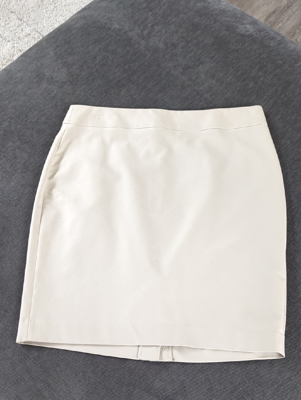 Banana Republic Ivory Pencil Skirt